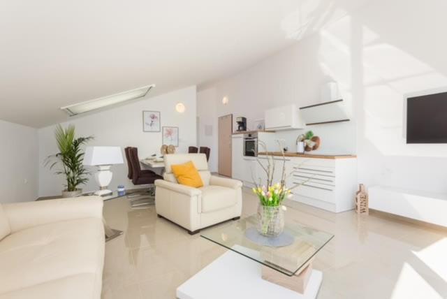 Luxury Apartment Anto With Sea View And Balcony Banjole Eksteriør billede